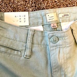 NWT a new day Straight Leg Pants Size 4